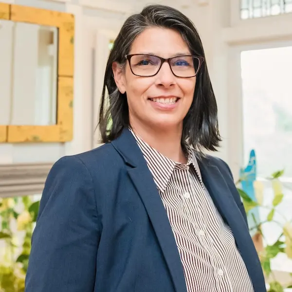 Robyn Raymond; Pathway Legal Family Law Lawyer, Westshore, Victoria, BC.