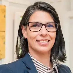 Robyn Raymond, Pathway Legal Family Law Lawyer, Westshore, Victoria, BC.