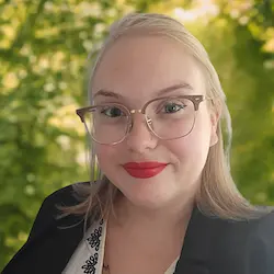 Shelby Lowery; Legal Assistant, Pathway Legal; Westshore Victoria BC